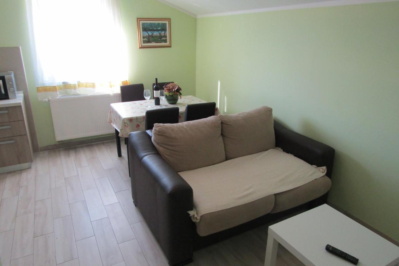 Apartment Morozin クルク エクステリア 写真